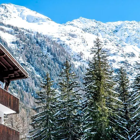 Atc Routes Du Monde Argentiere-chamonix 3* Chamonix